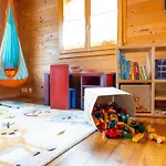 Mit Indoorrutschbahn By Interhome